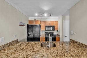 Kitchen - Main Level