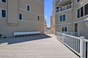 Private community bay access w/ deck, shower, and walkway