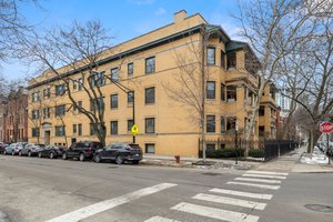 2348 N Geneva Terrace, Chicago, IL 60614, USA Photo 1