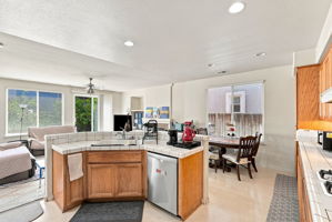 014_F8_2348 Seacrest Ct