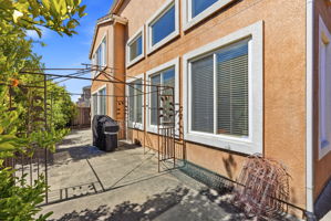 039_F8_2348 Seacrest Ct