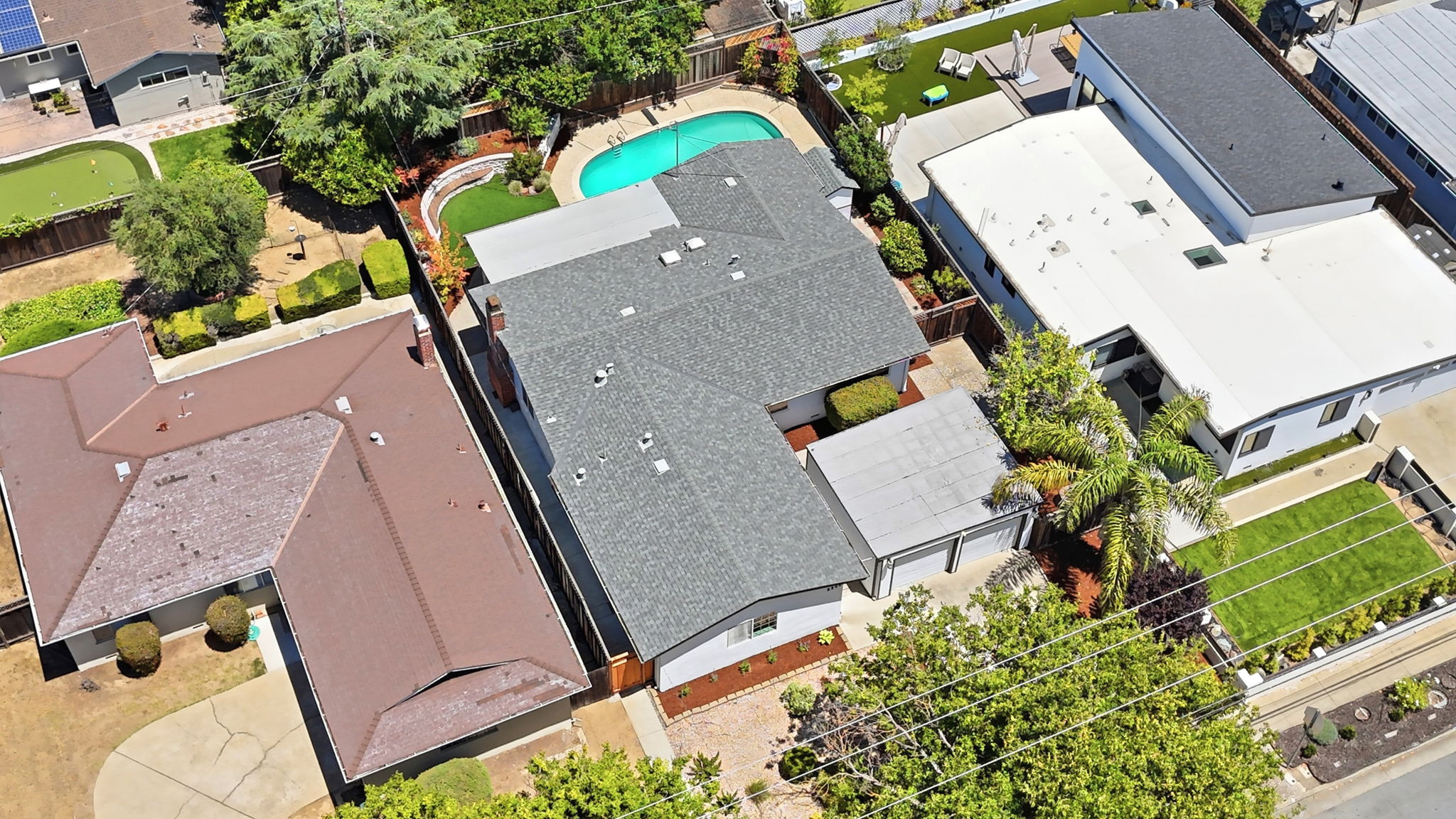 005_F8_AERIAL_2349 Carlton Ave