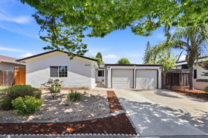 001_F8_2349 Carlton Ave
