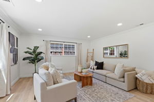 007_F8_2349 Carlton Ave