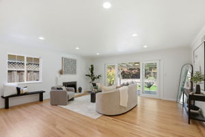 012_F8_2349 Carlton Ave