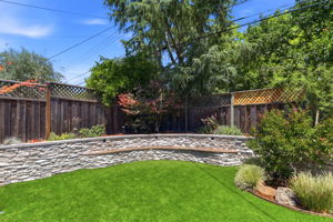 047_F8_2349 Carlton Ave