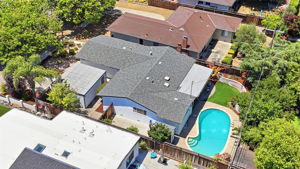 006_F8_AERIAL_2349 Carlton Ave
