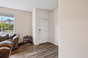 SE 16th St-S2408-012.jpg