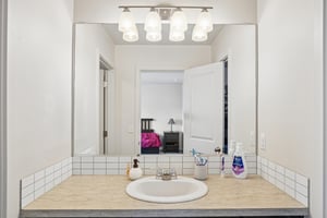 SE 16th St-S2408-031.jpg