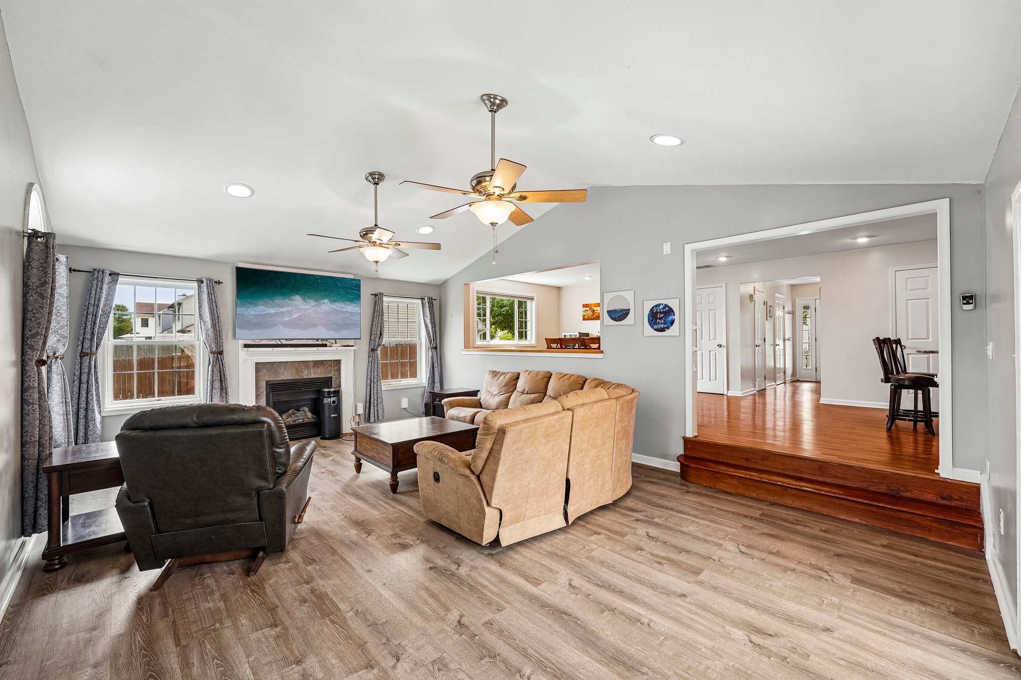 Abbey Ln-S1507-009.jpg