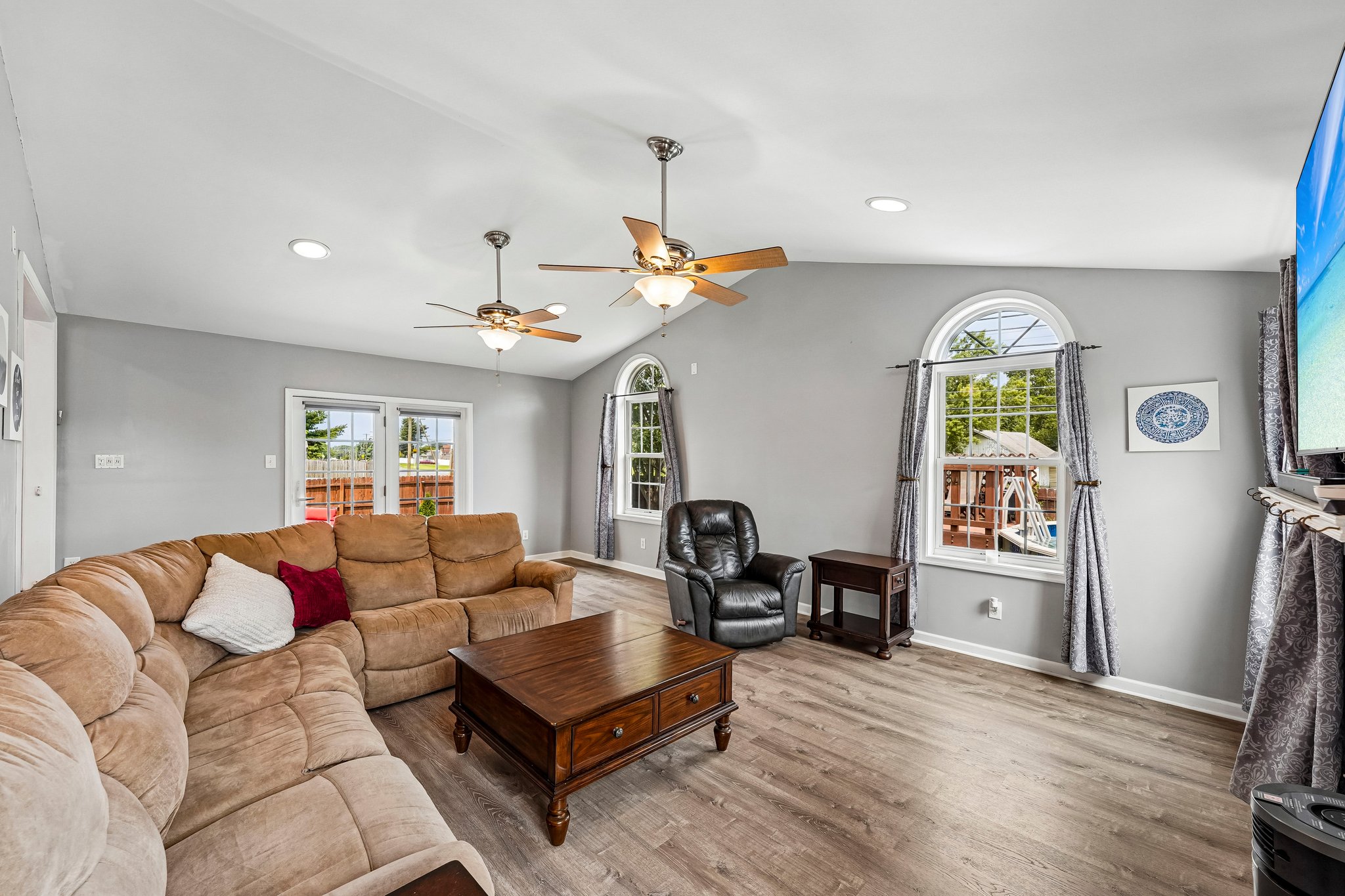 Abbey Ln-S1507-010.jpg