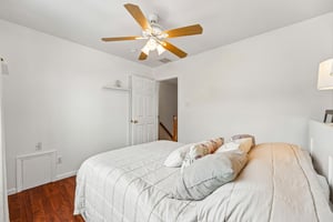 Abbey Ln-S1507-031.jpg