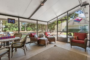 Screened-in Porch