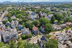 Clifton St-S0608-059.jpg