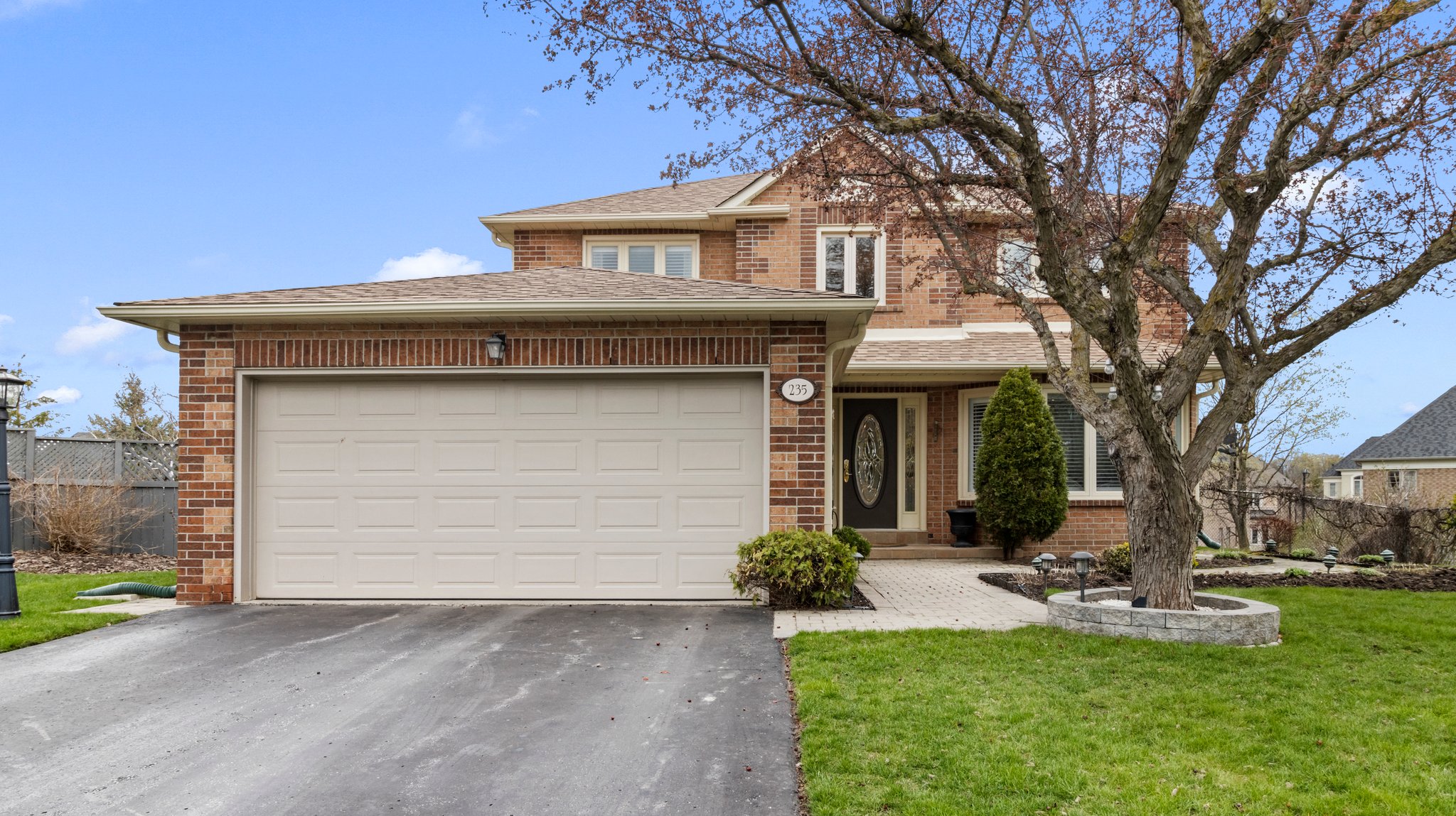 235 John Bowser Crescent, Newmarket, ON L3Y 7N7 REALPix Interior