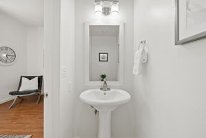  Photo 31