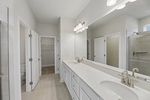 Limestone Wy Lot 44-S1505-027.jpg