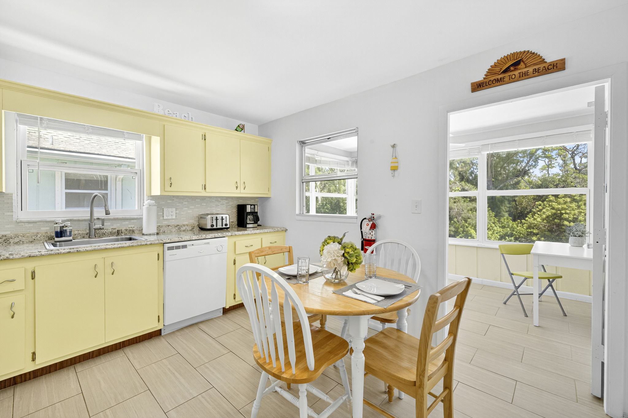 Cottage - Dining Room 1 of 2