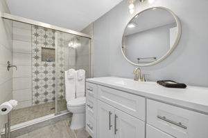 Unit 1 - Primary Bathroom