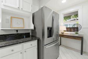 017_F8_235 Middlefield Rd