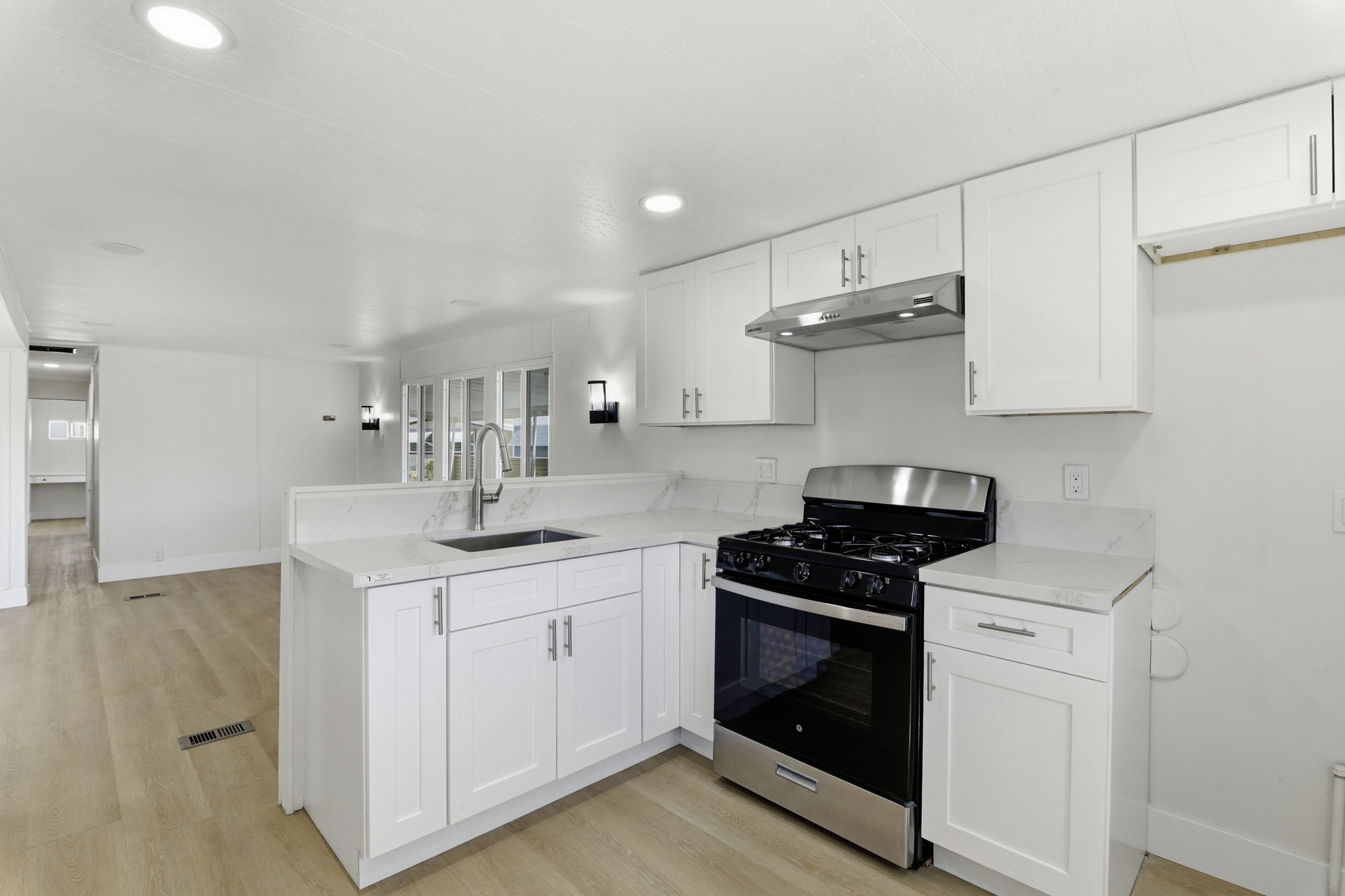 009_F8_235 S Beach Blvd