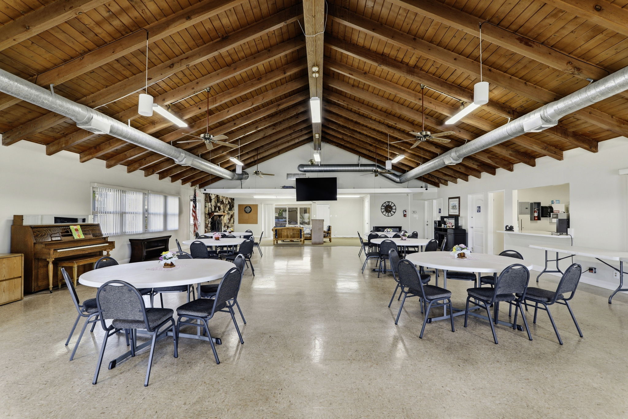 028_F8_235 S Beach Blvd