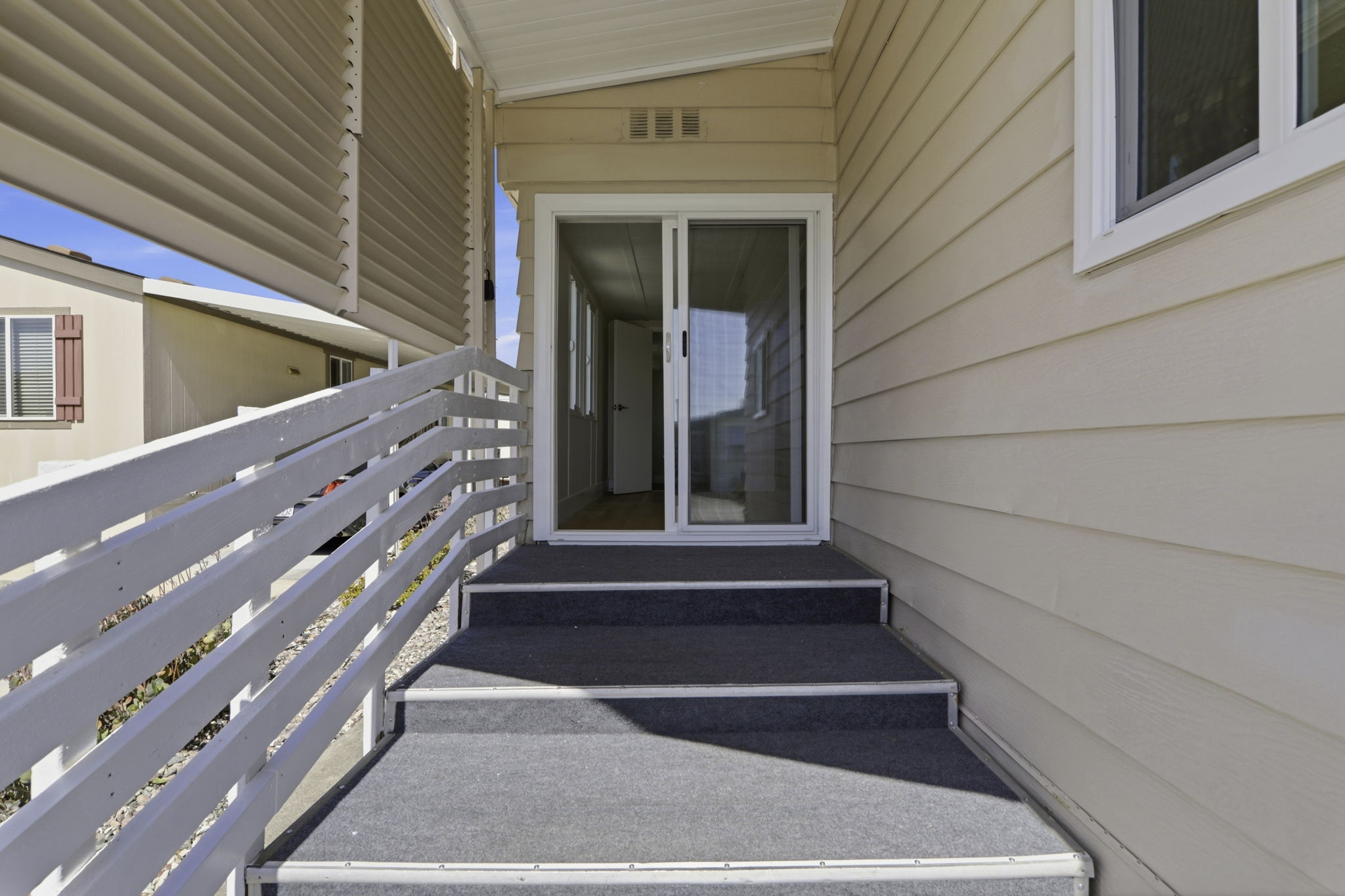 031_F8_235 S Beach Blvd