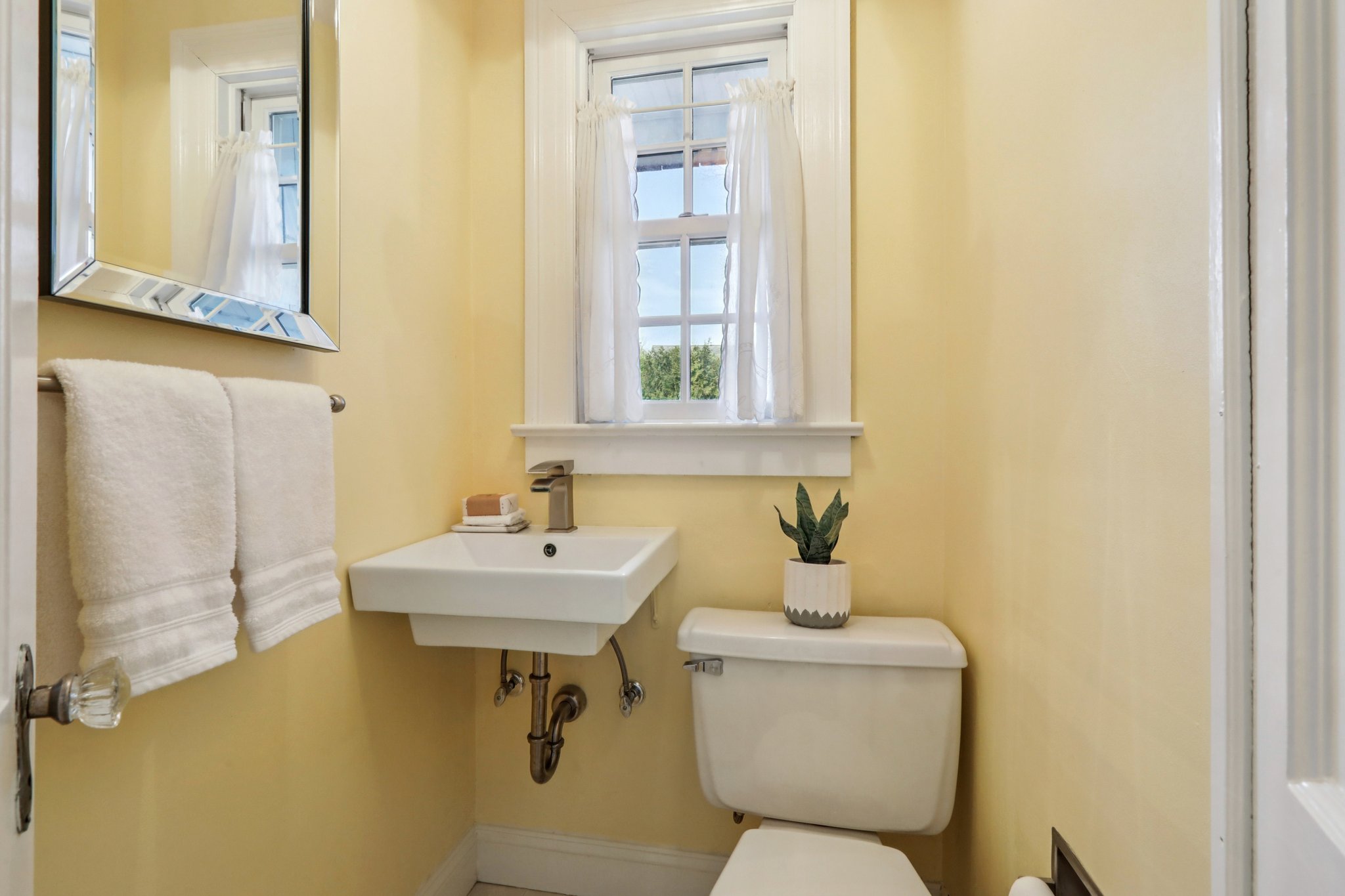 Sheridan Ave-S1203-059.jpg