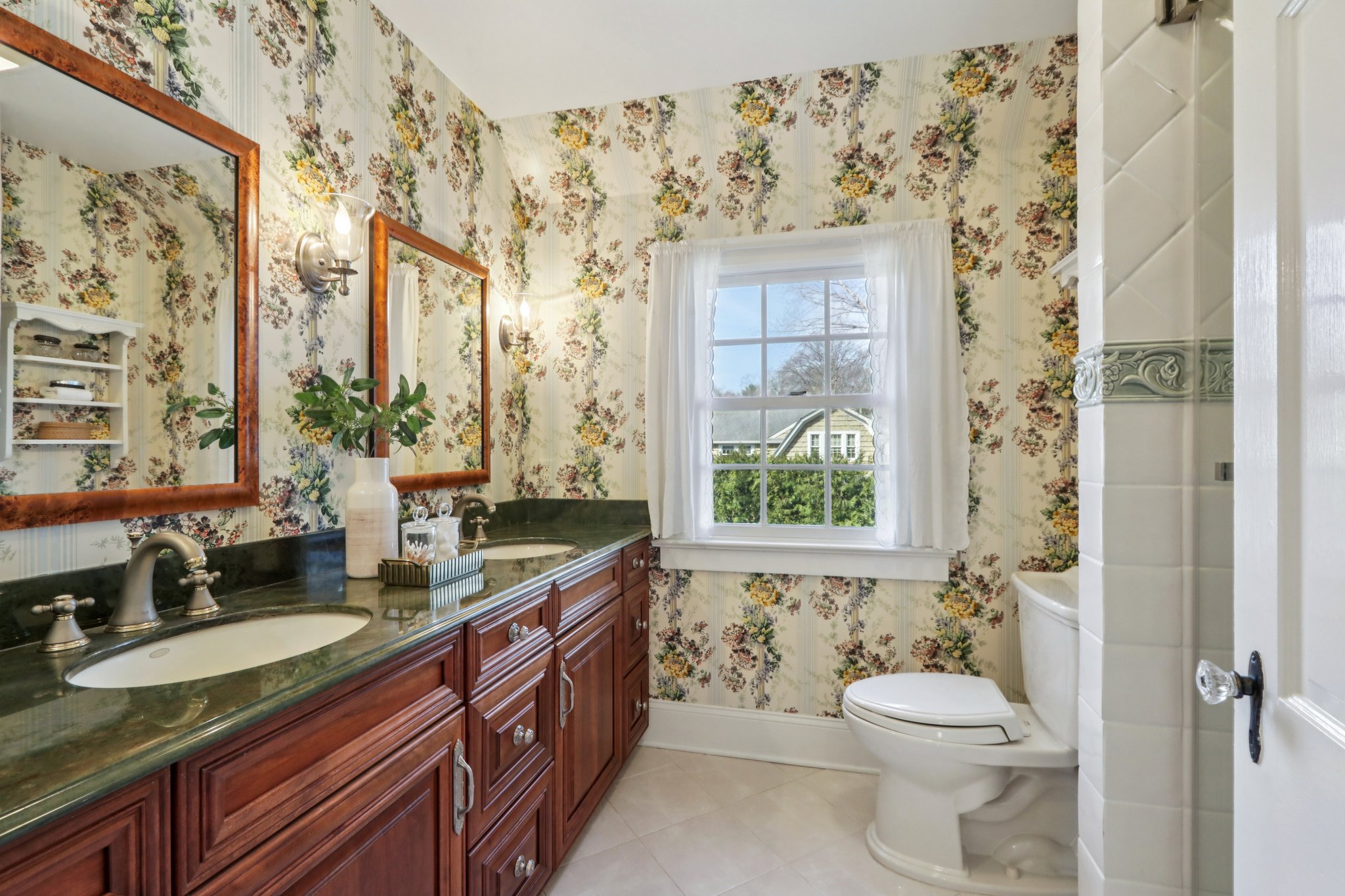 Sheridan Ave-S1203-063.jpg