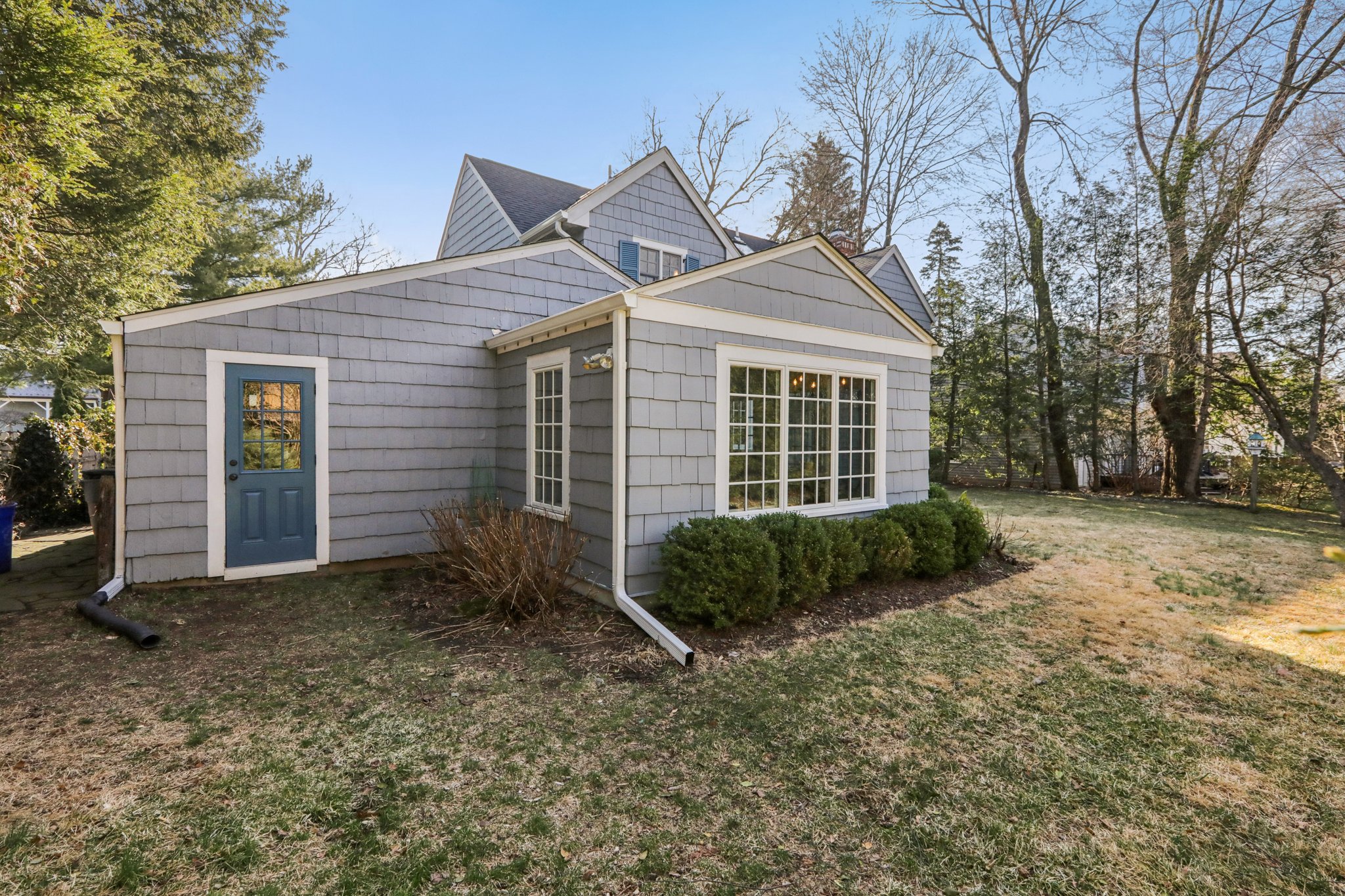 Sheridan Ave-S1203-083.jpg