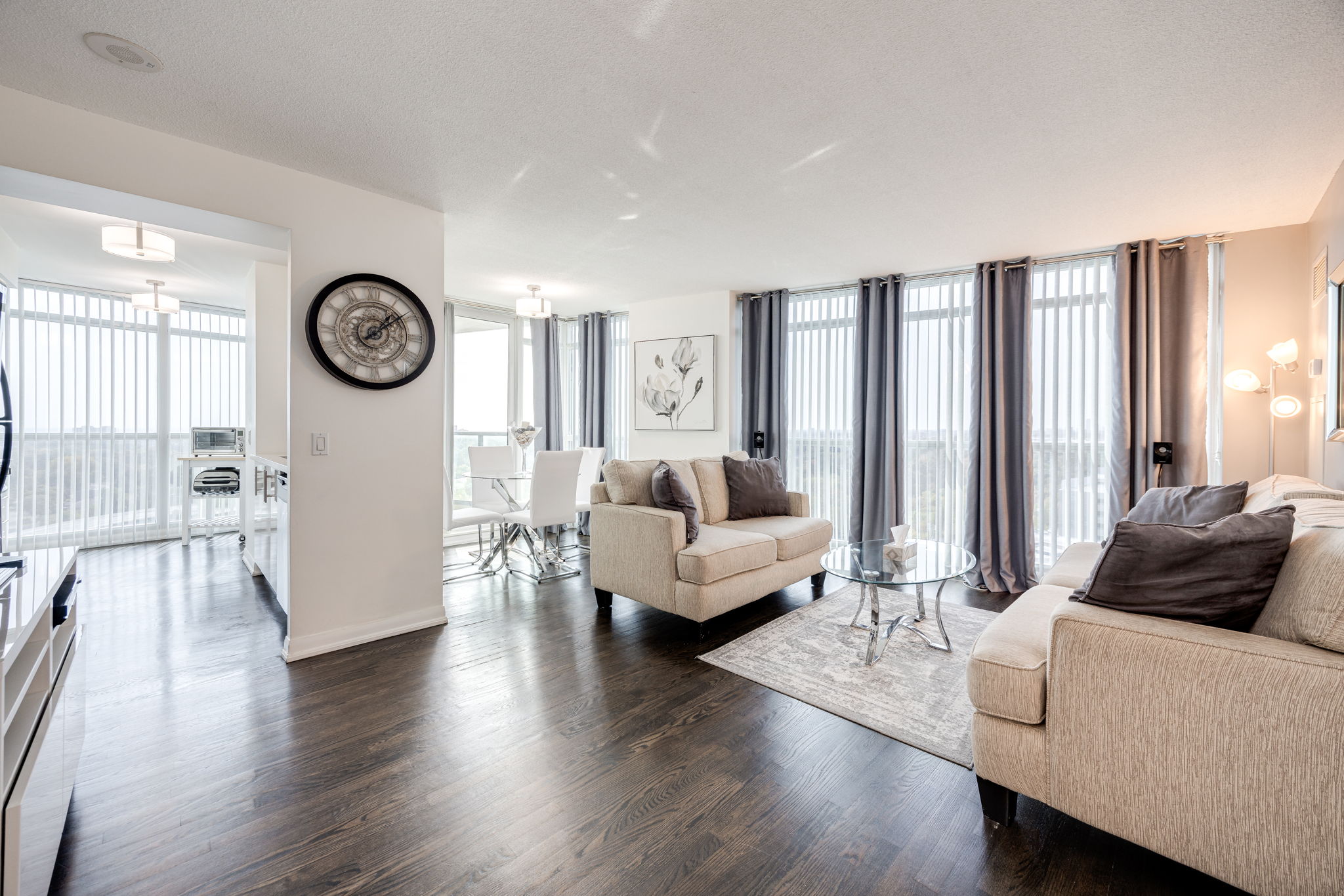 Toronto property showcase — delivered property photograph 4