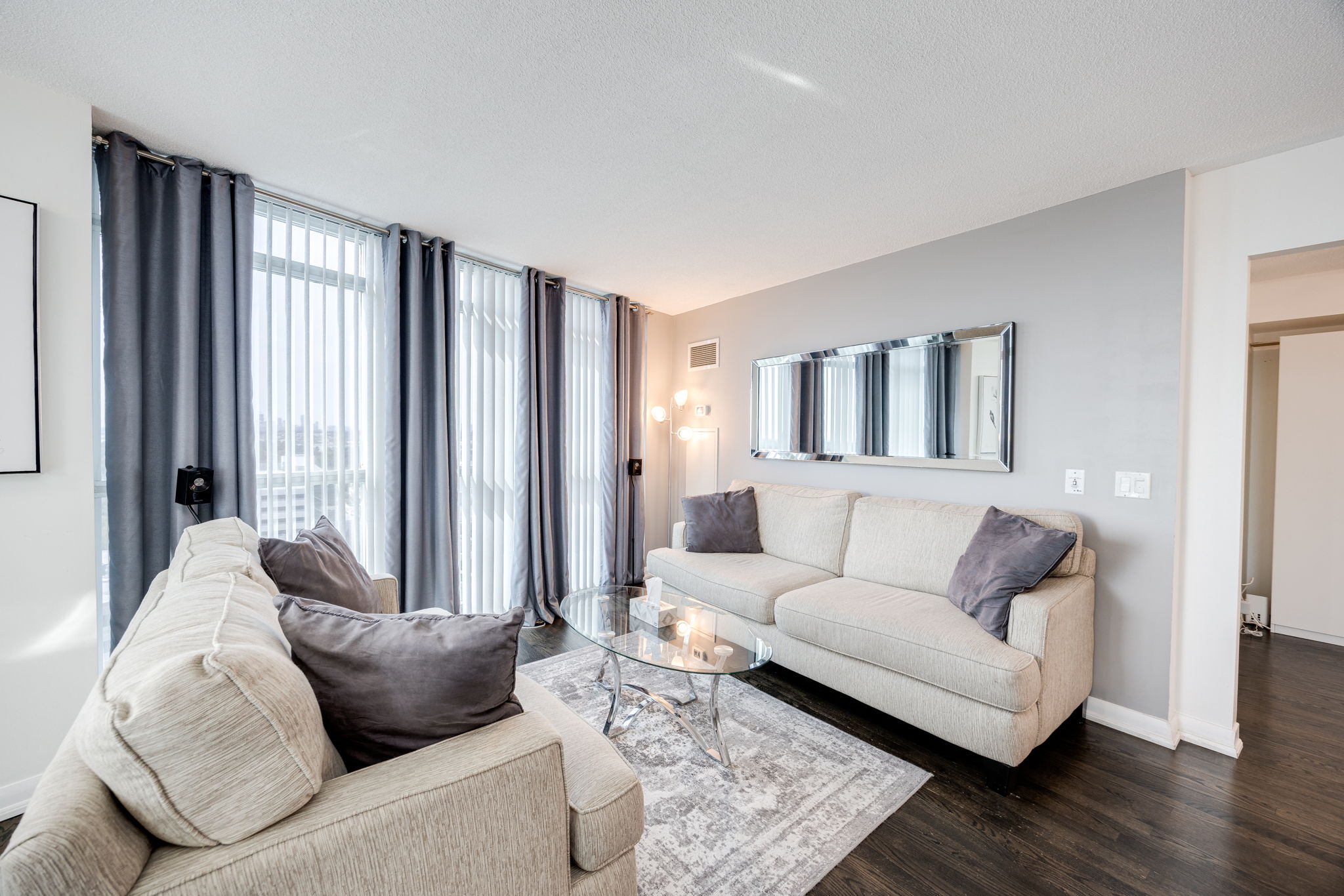 Toronto property showcase — delivered property photograph 6