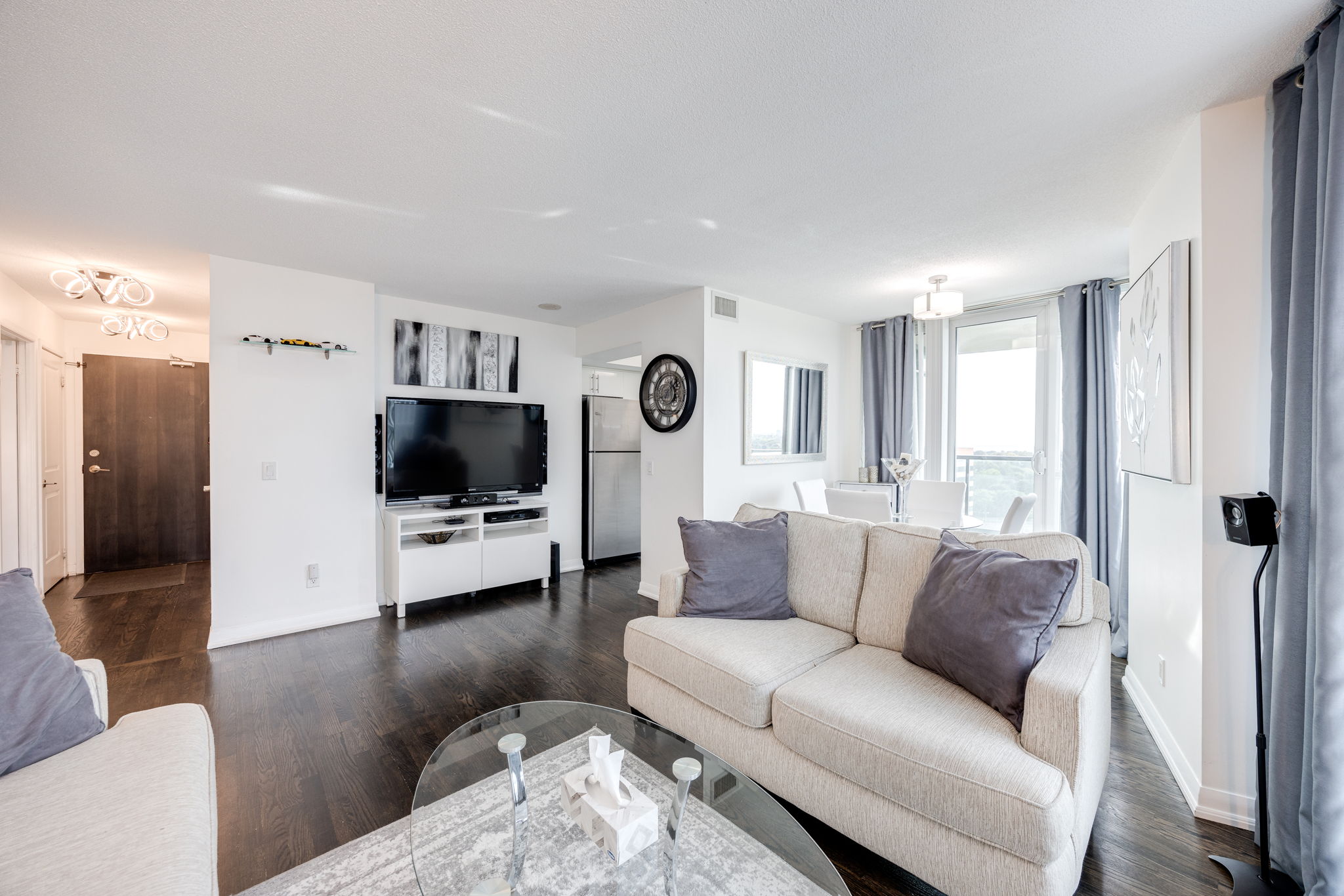 Toronto property showcase — delivered property photograph 8