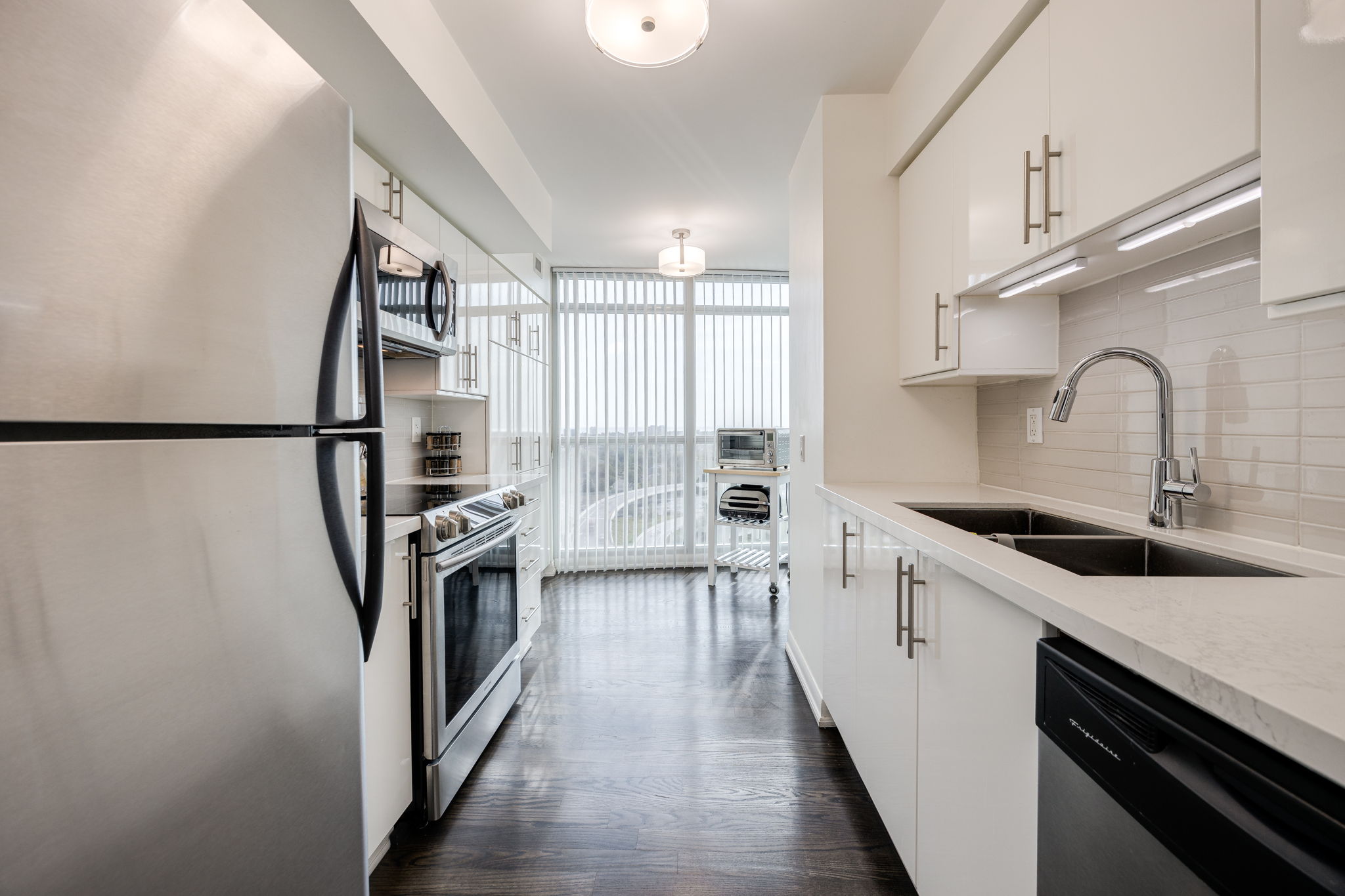 Toronto property showcase — delivered property photograph 10