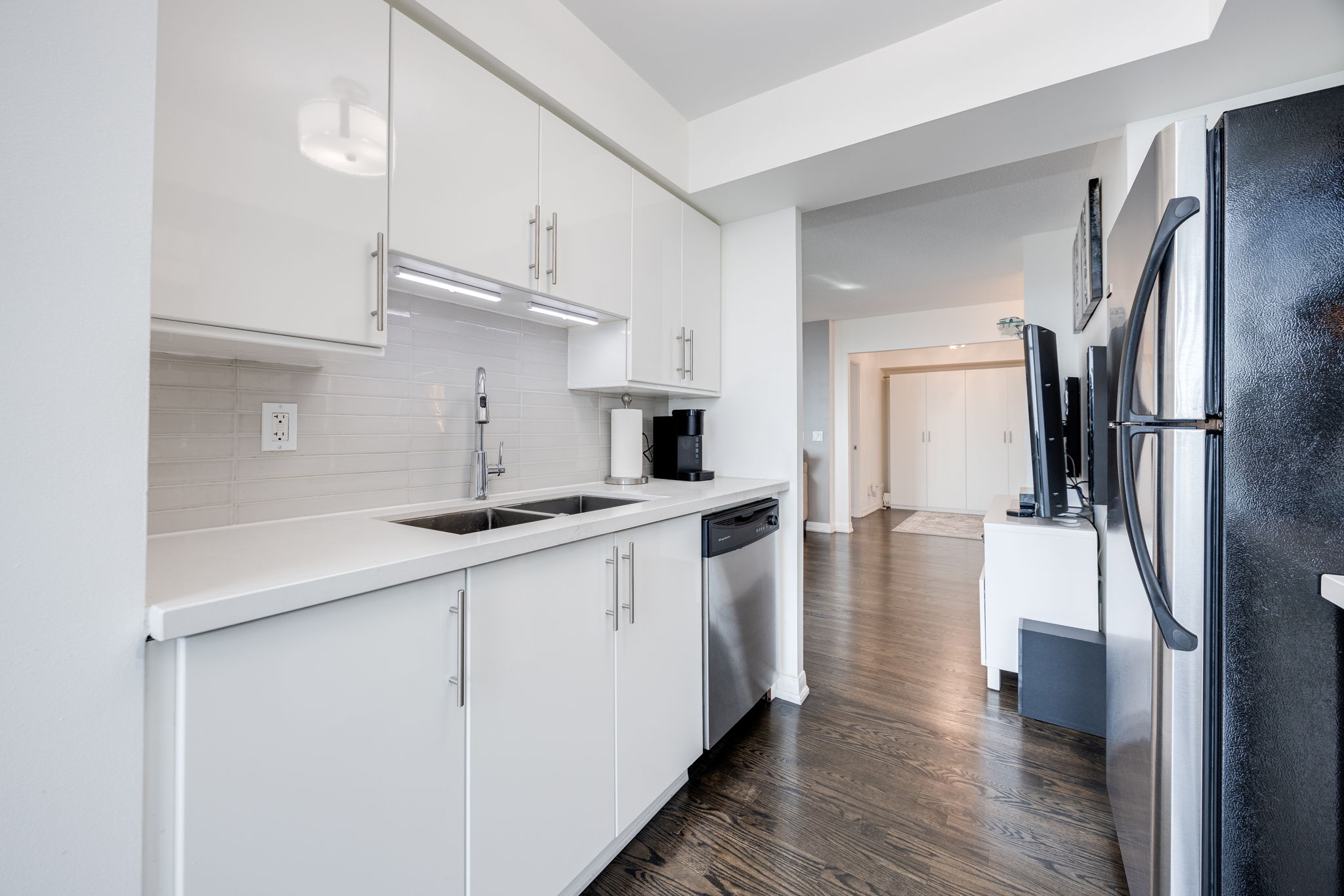 Toronto property showcase — delivered property photograph 12