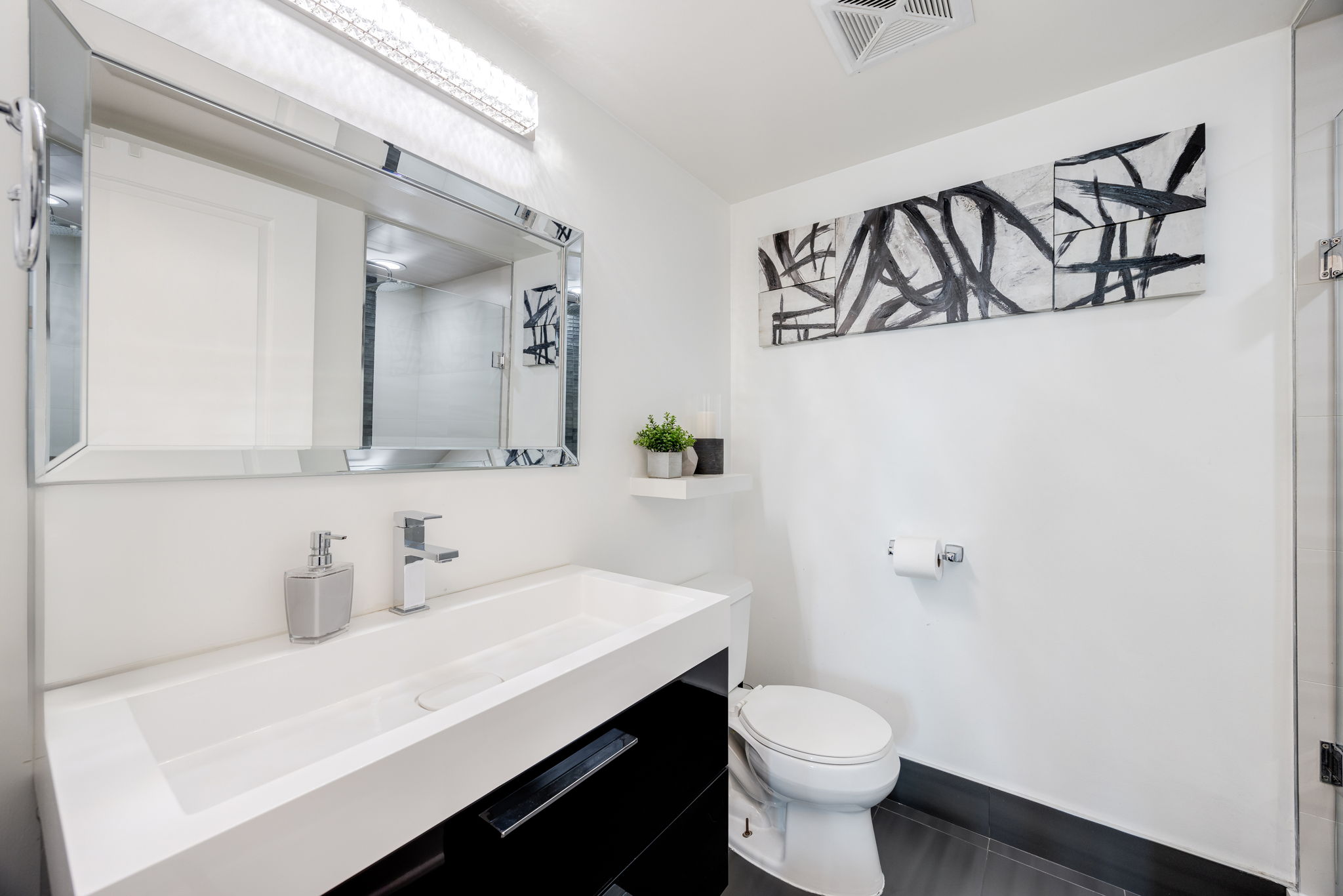 Toronto property showcase — delivered property photograph 19