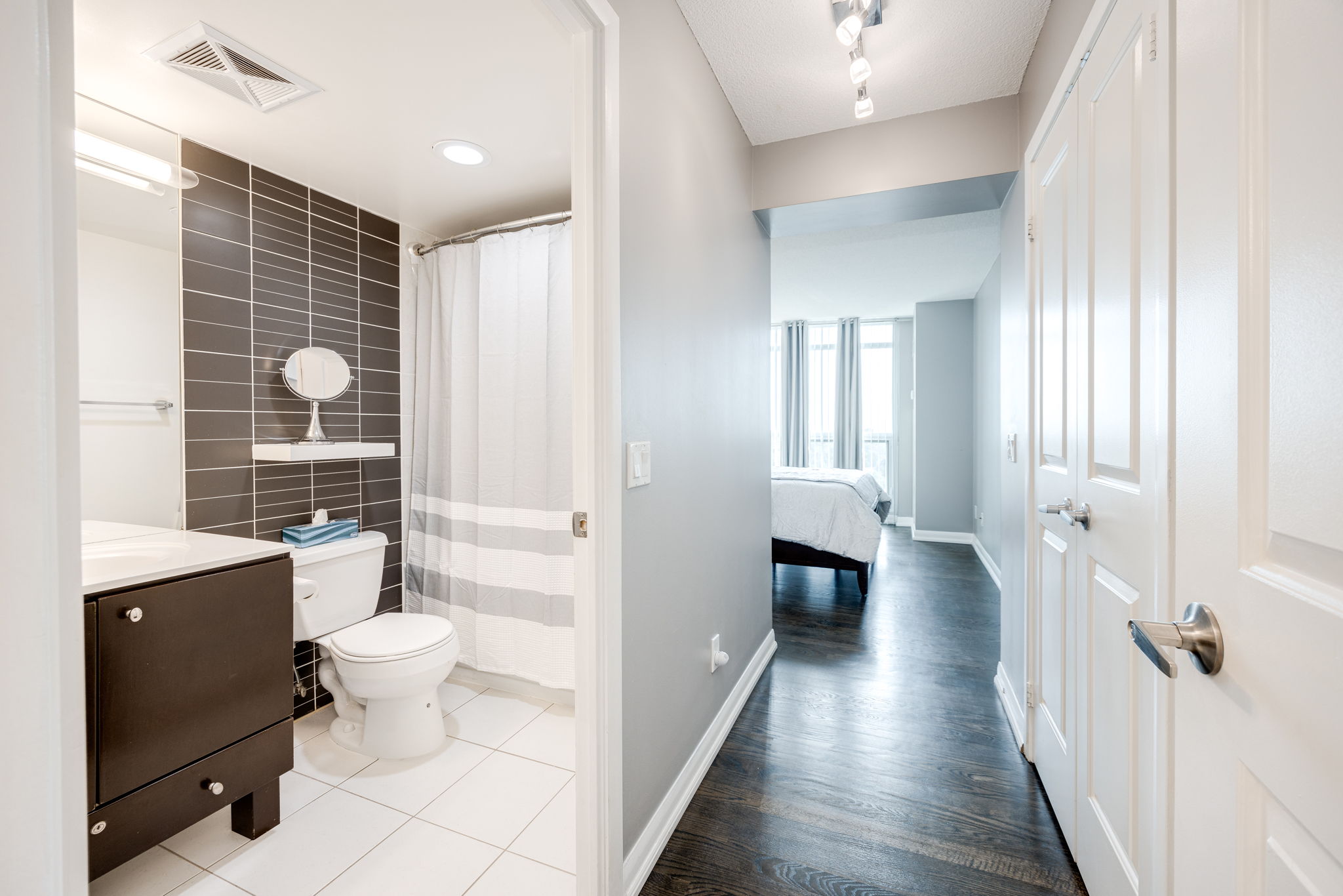 Toronto property showcase — delivered property photograph 22