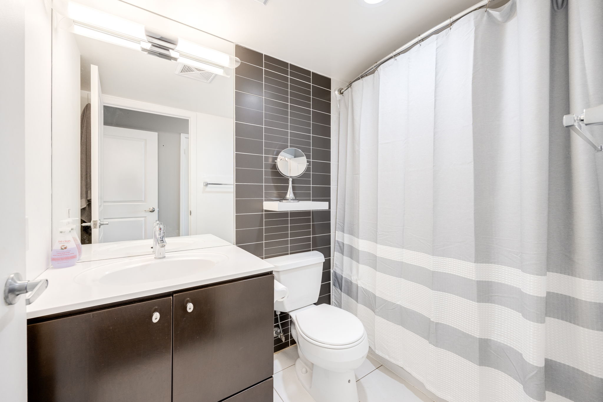 Toronto property showcase — delivered property photograph 25