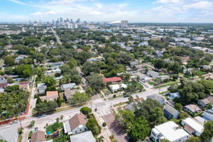 Burlington Ave N-060