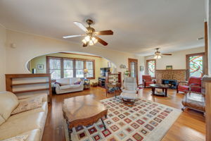 Burlington Ave N-011
