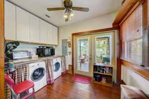 Burlington Ave N-022