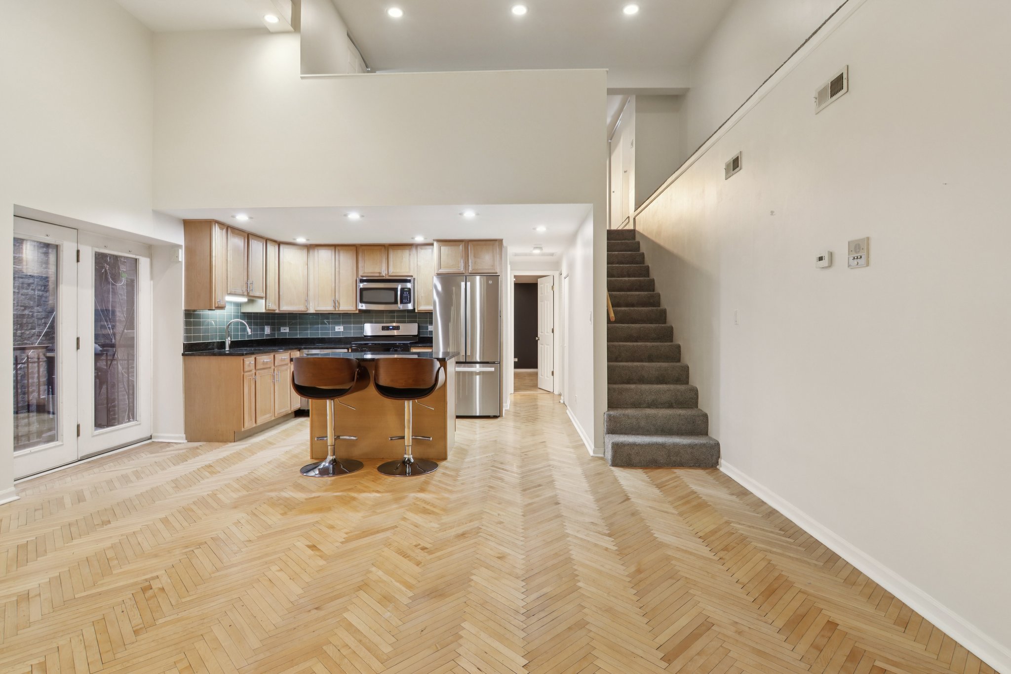 N Kedzie Blvd 1SC-S2810-011.jpg