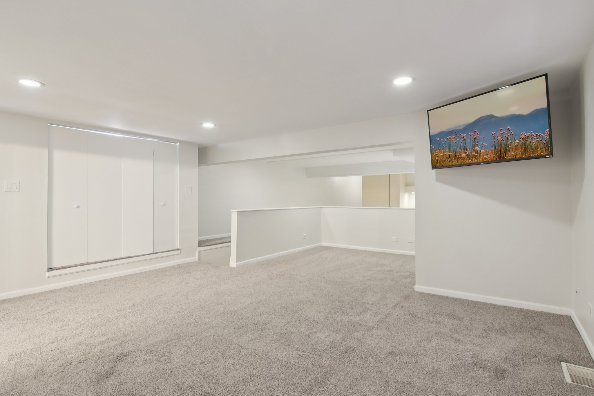 N Kedzie Blvd 1SC-S2810-017.jpg