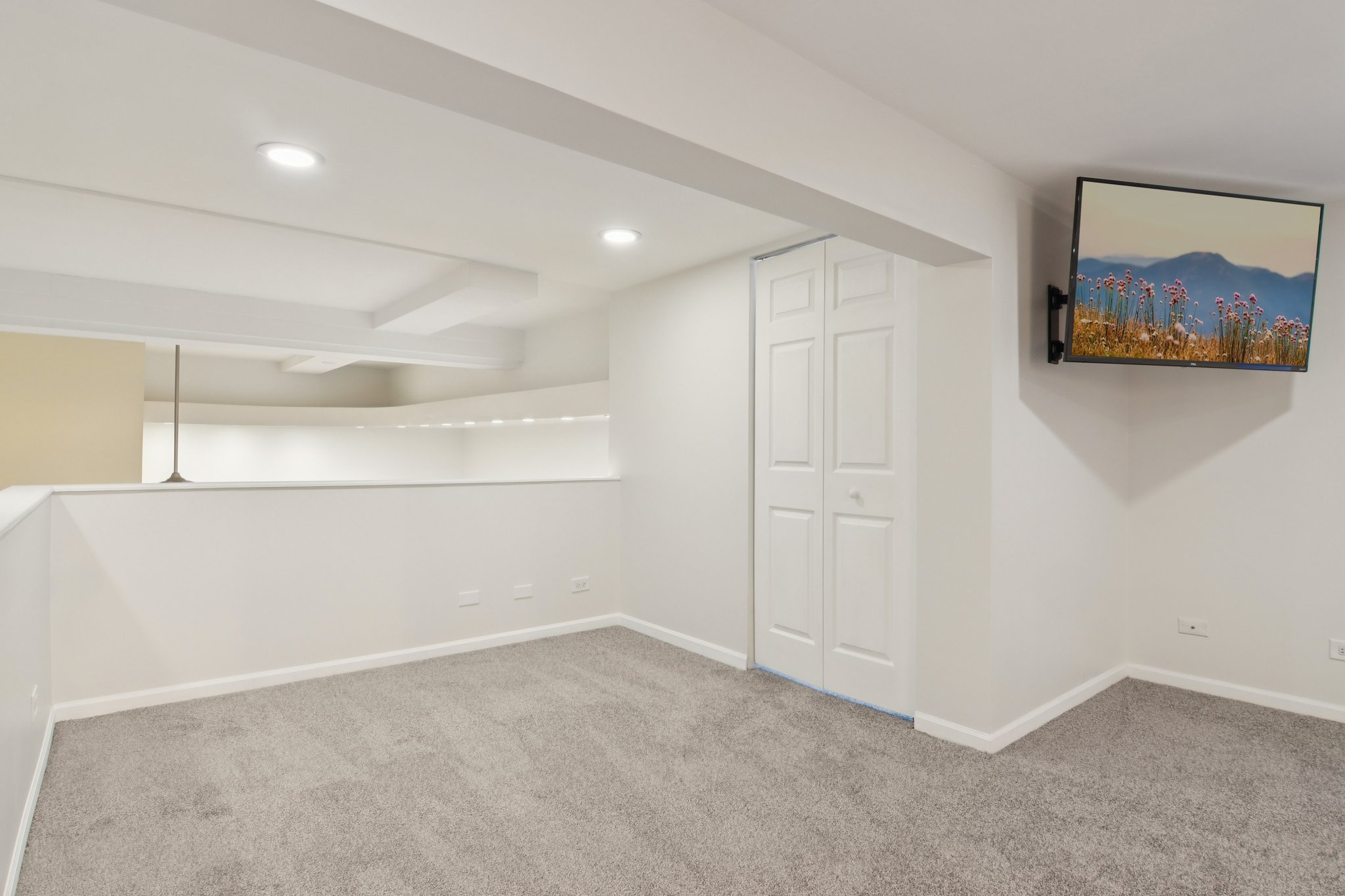 N Kedzie Blvd 1SC-S2810-018.jpg