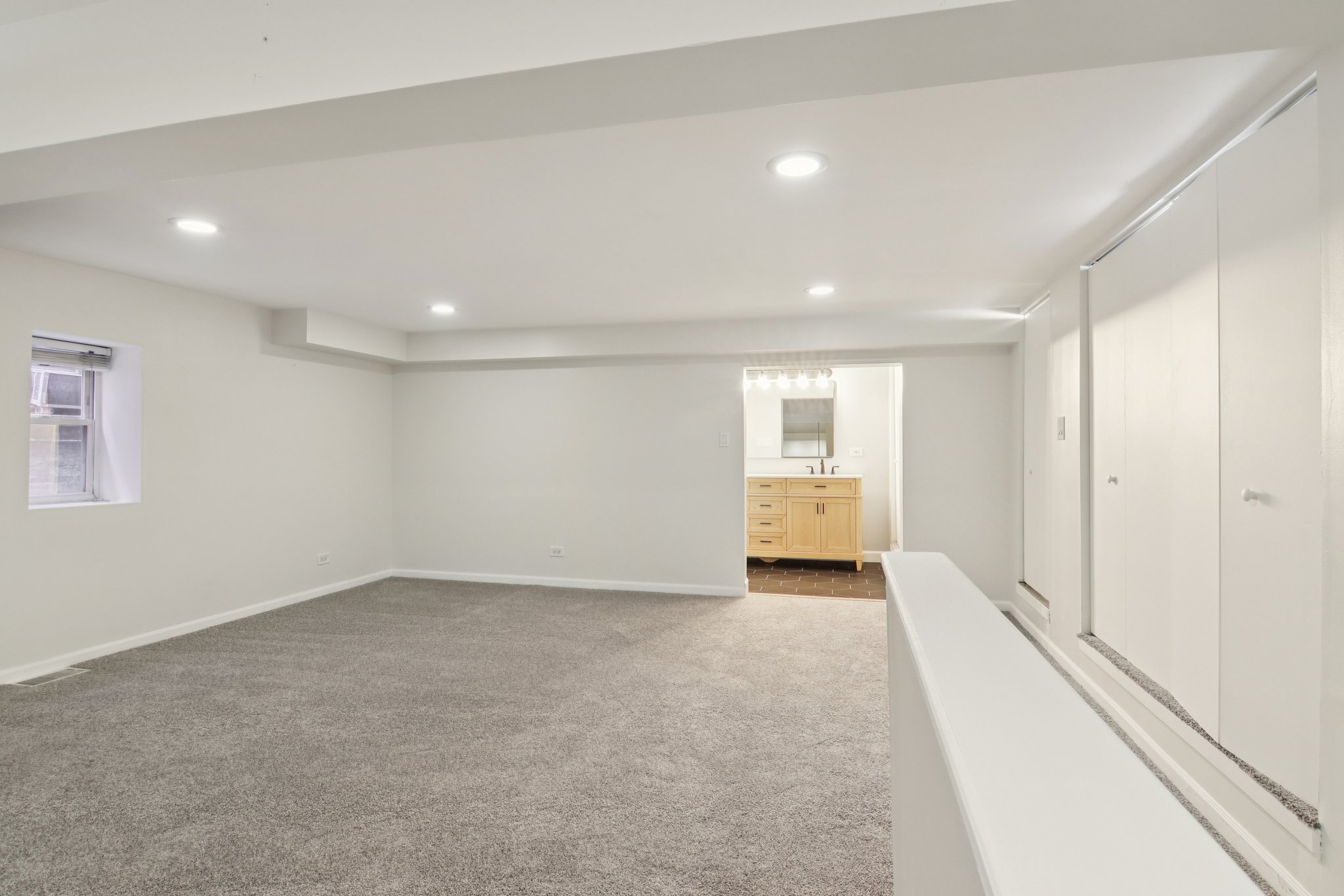 N Kedzie Blvd 1SC-S2810-019.jpg