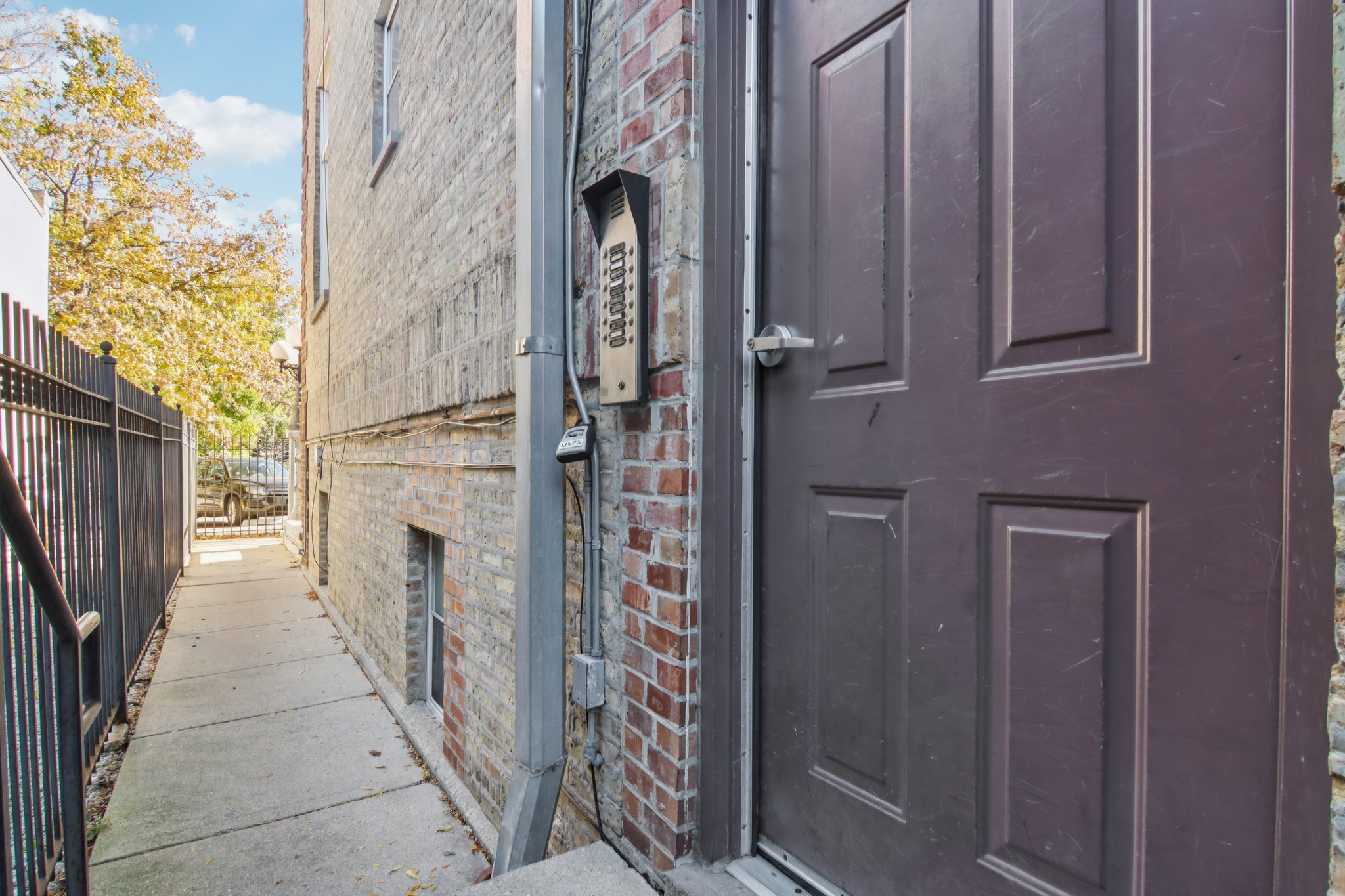 N Kedzie Blvd 1SC-S2810-023.jpg