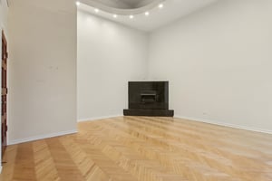 N Kedzie Blvd 1SC-S2810-004.jpg