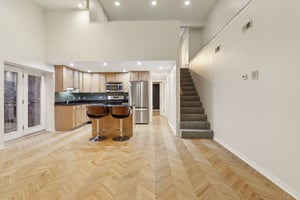 N Kedzie Blvd 1SC-S2810-011.jpg