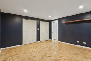 N Kedzie Blvd 1SC-S2810-013.jpg