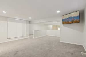 N Kedzie Blvd 1SC-S2810-017.jpg